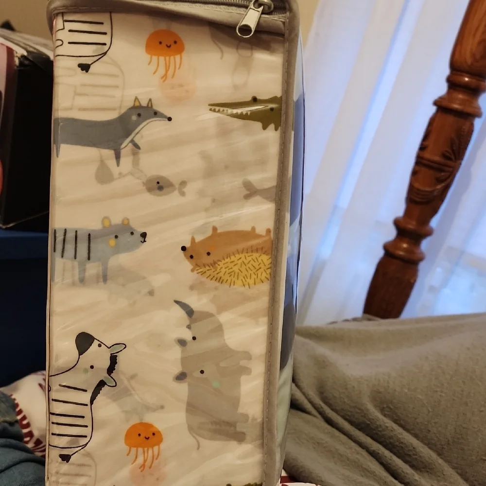ONE WORLD Mint and Navy Comforter